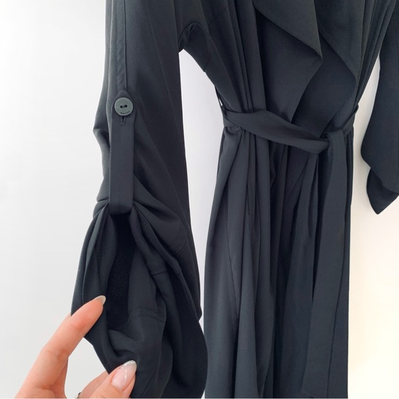 Aritzia Babaton Bascom Lightweight Black Flowy Trench Coat Medium - Picture 6 of 8